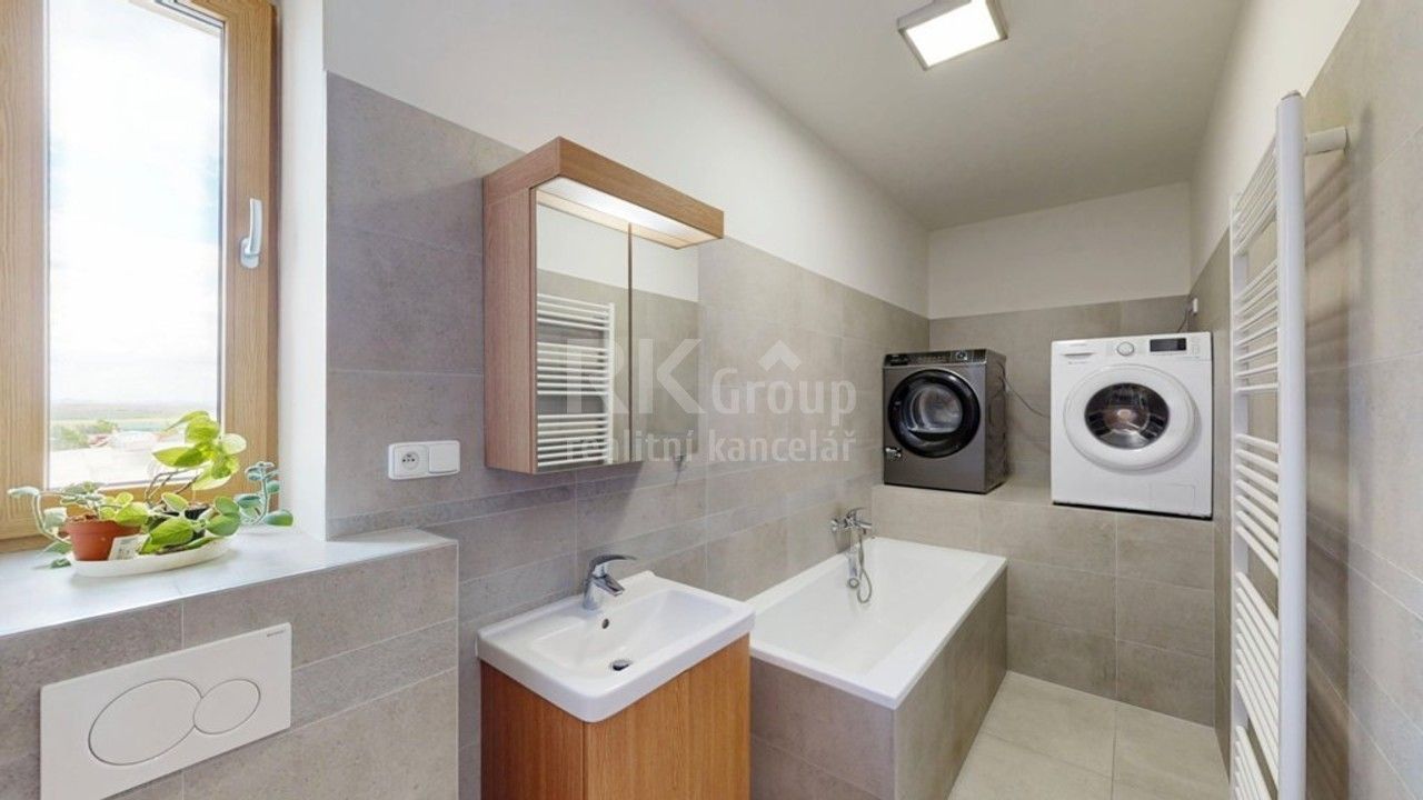 Prodej bytu 4+kk 104 m² - foto 9