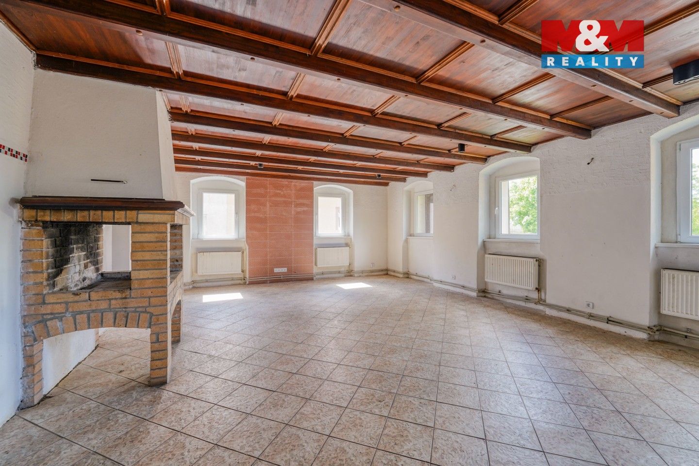 Prodej komerčního prostoru 600 m² - foto 7