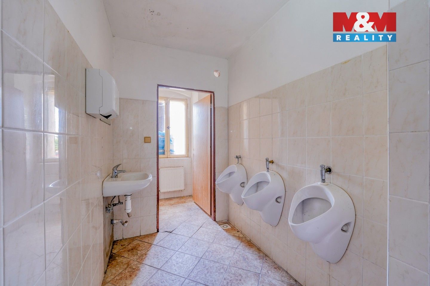 Prodej komerčního prostoru 600 m² - foto 15