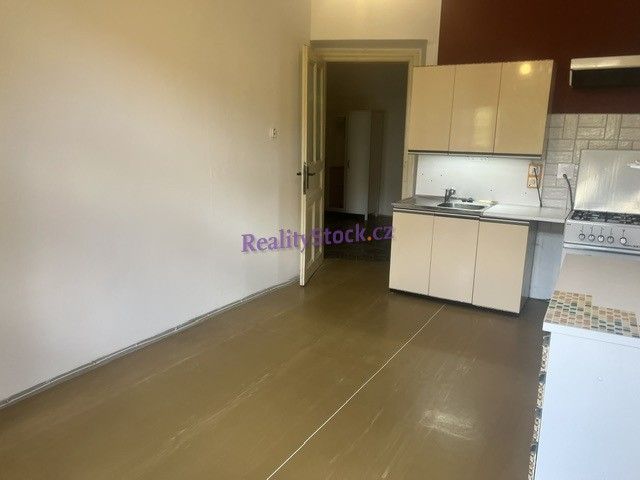 Pronájem bytu 2+1 82 m² - foto 12