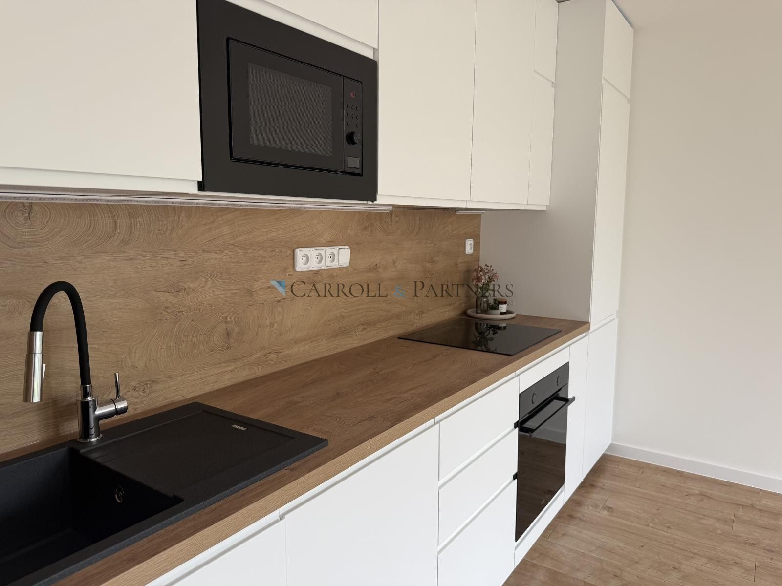 Pronájem bytu 3+kk 59 m² - foto 1