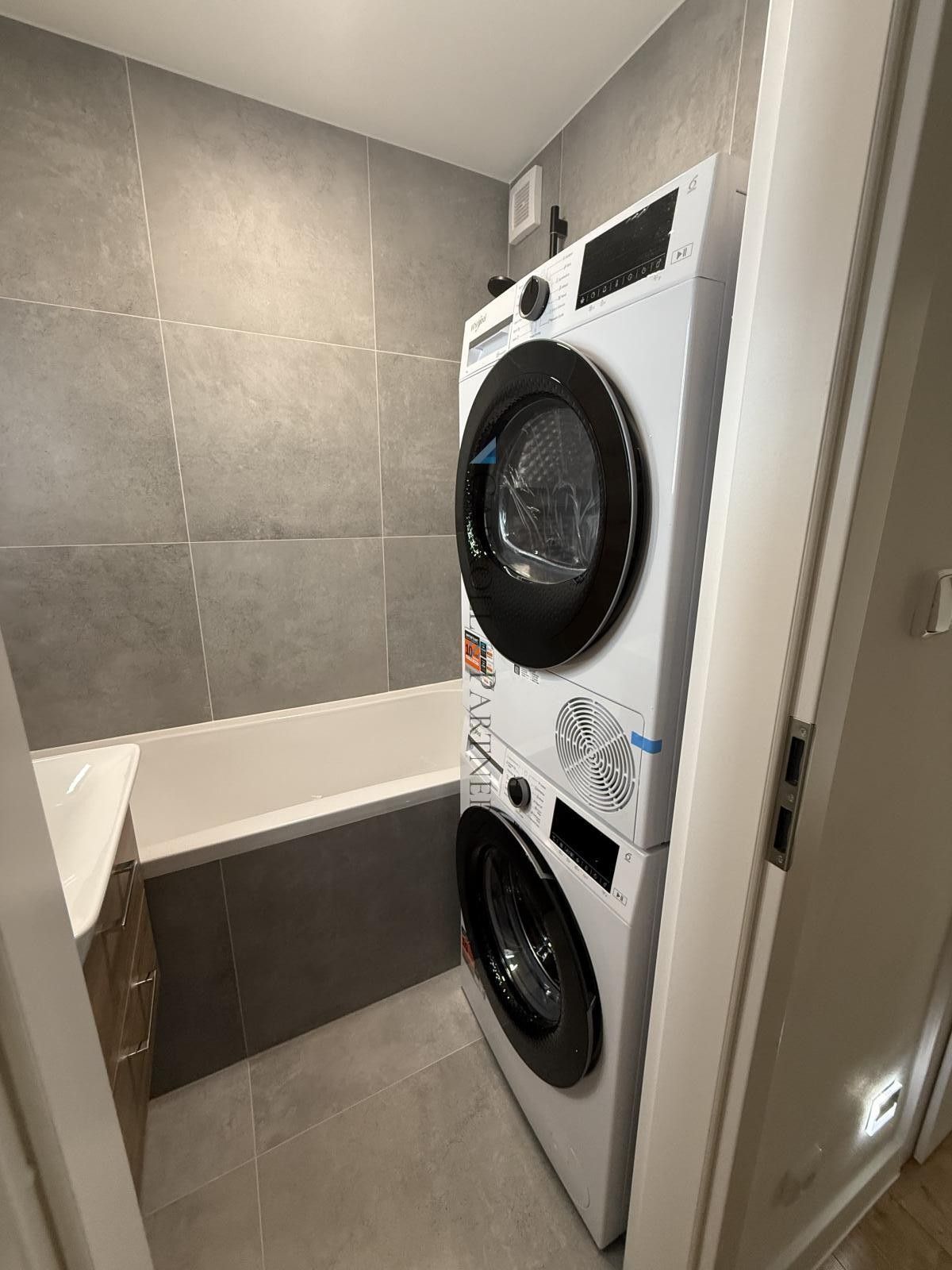 Pronájem bytu 3+kk 59 m² - foto 11