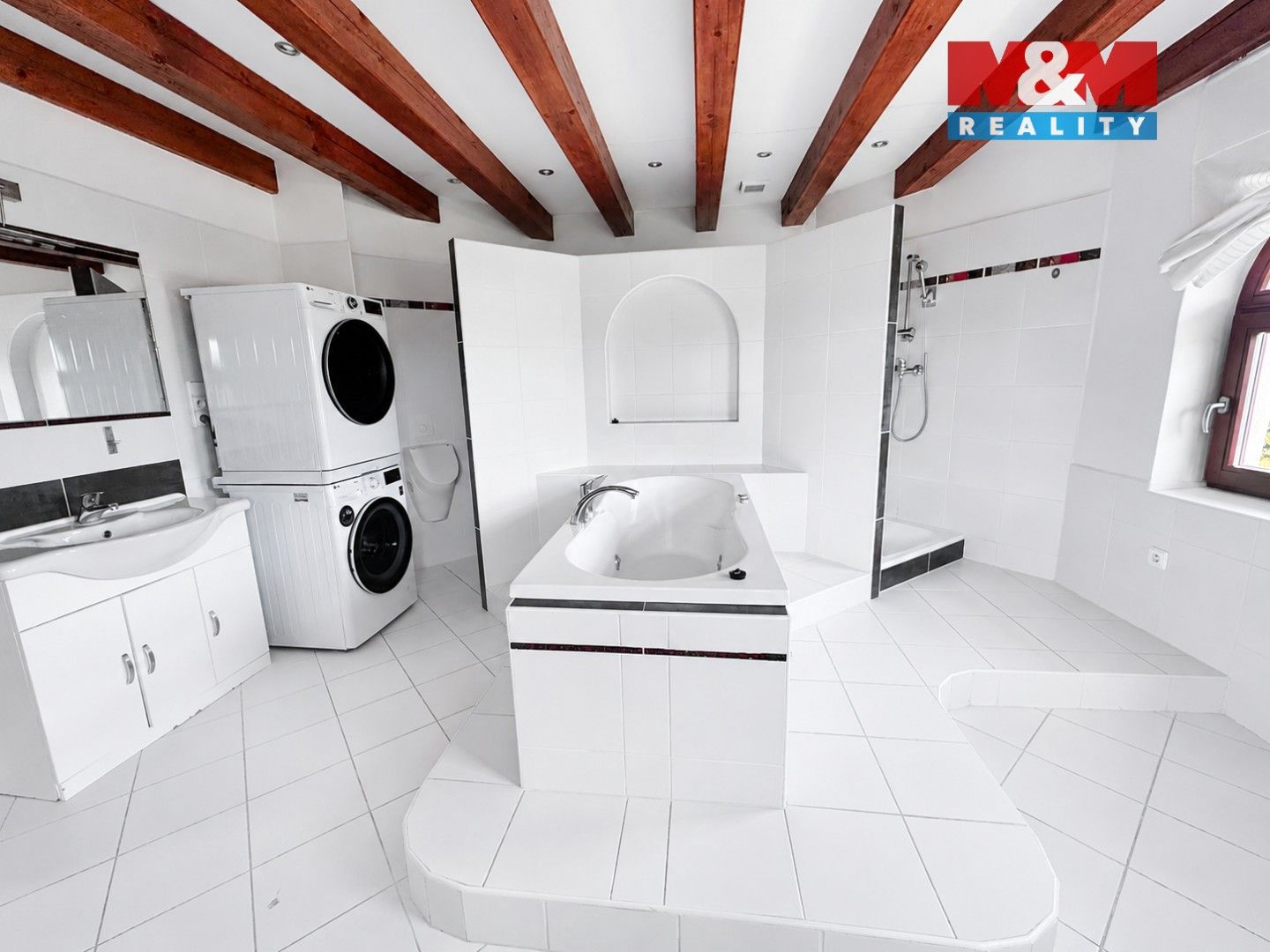 Pronájem domu 300 m² - foto 12