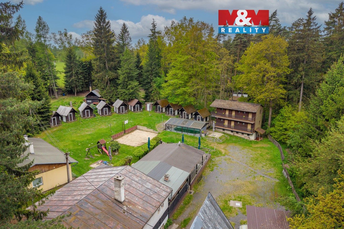 Prodej nemovitosti 795 m² - foto 1