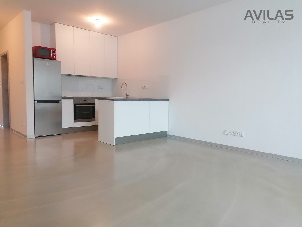 Pronájem komerčního prostoru 64 m² - foto 1