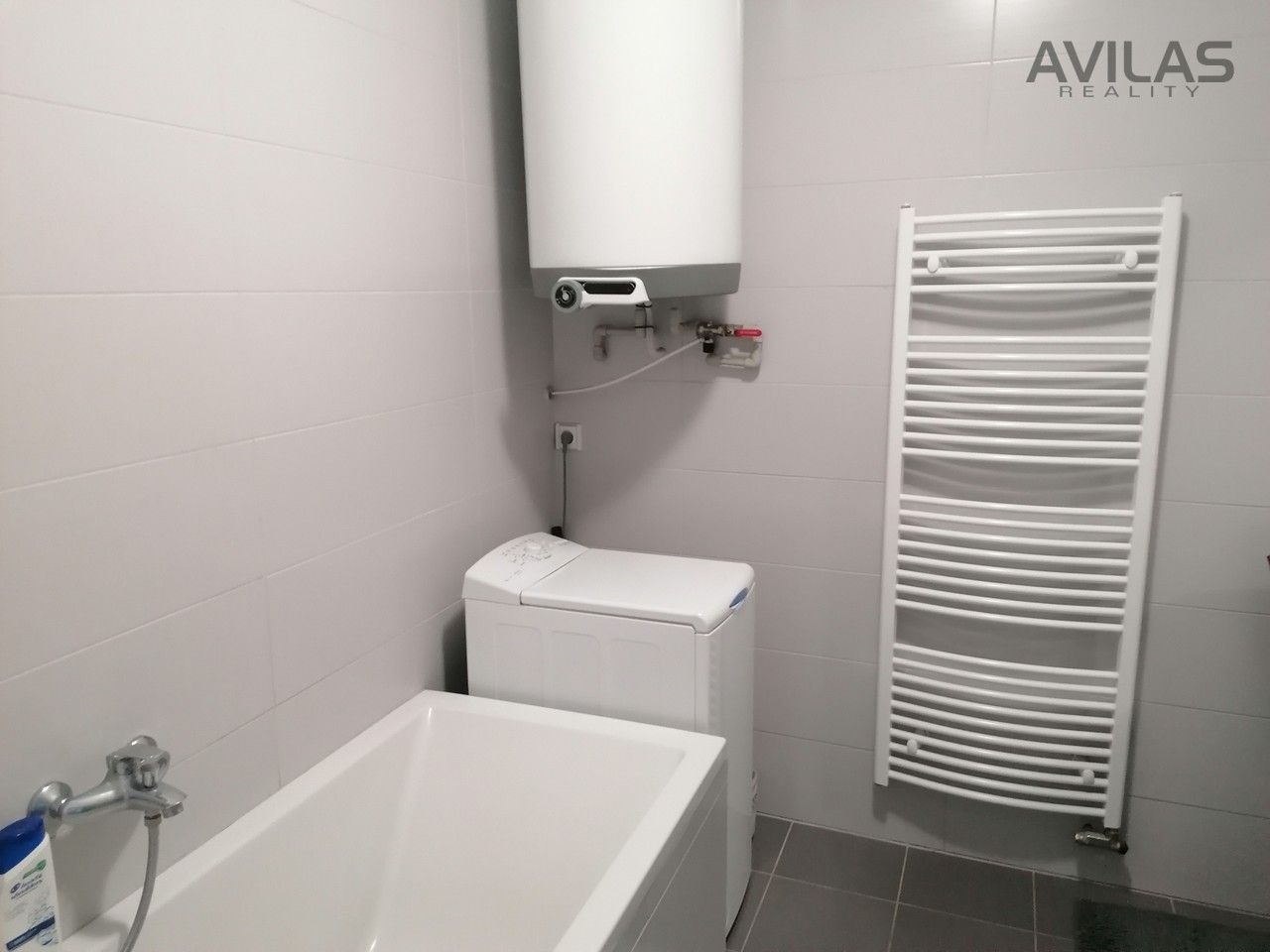 Pronájem komerčního prostoru 64 m² - foto 6
