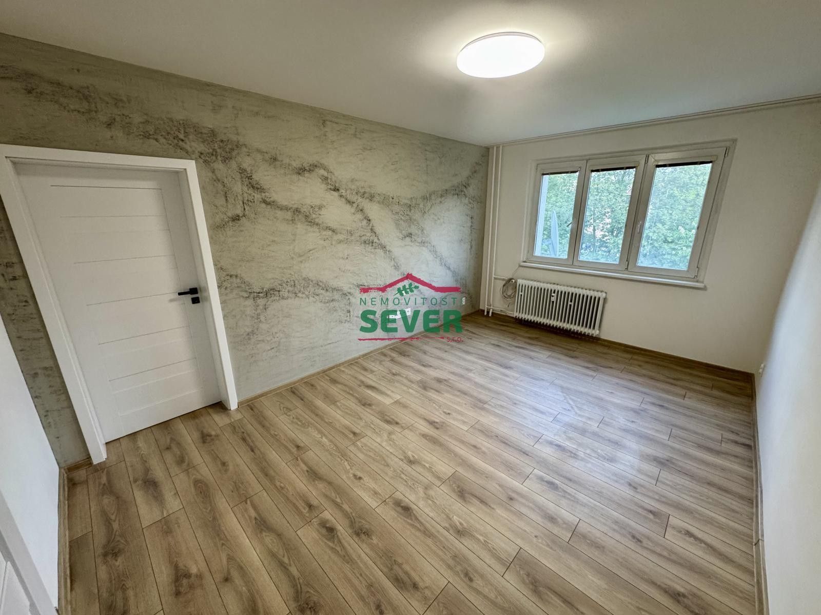 Pronájem bytu 2+1 56 m² - foto 2