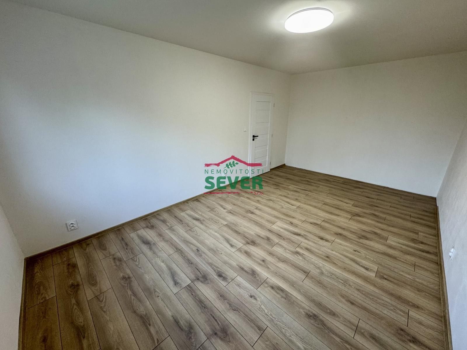 Pronájem bytu 2+1 56 m² - foto 11