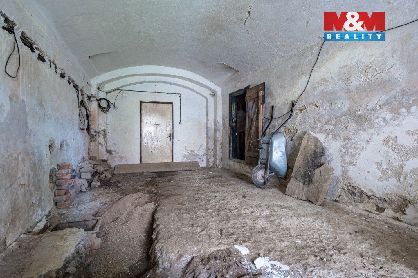 Prodej komerčního prostoru 240 m² - foto 24