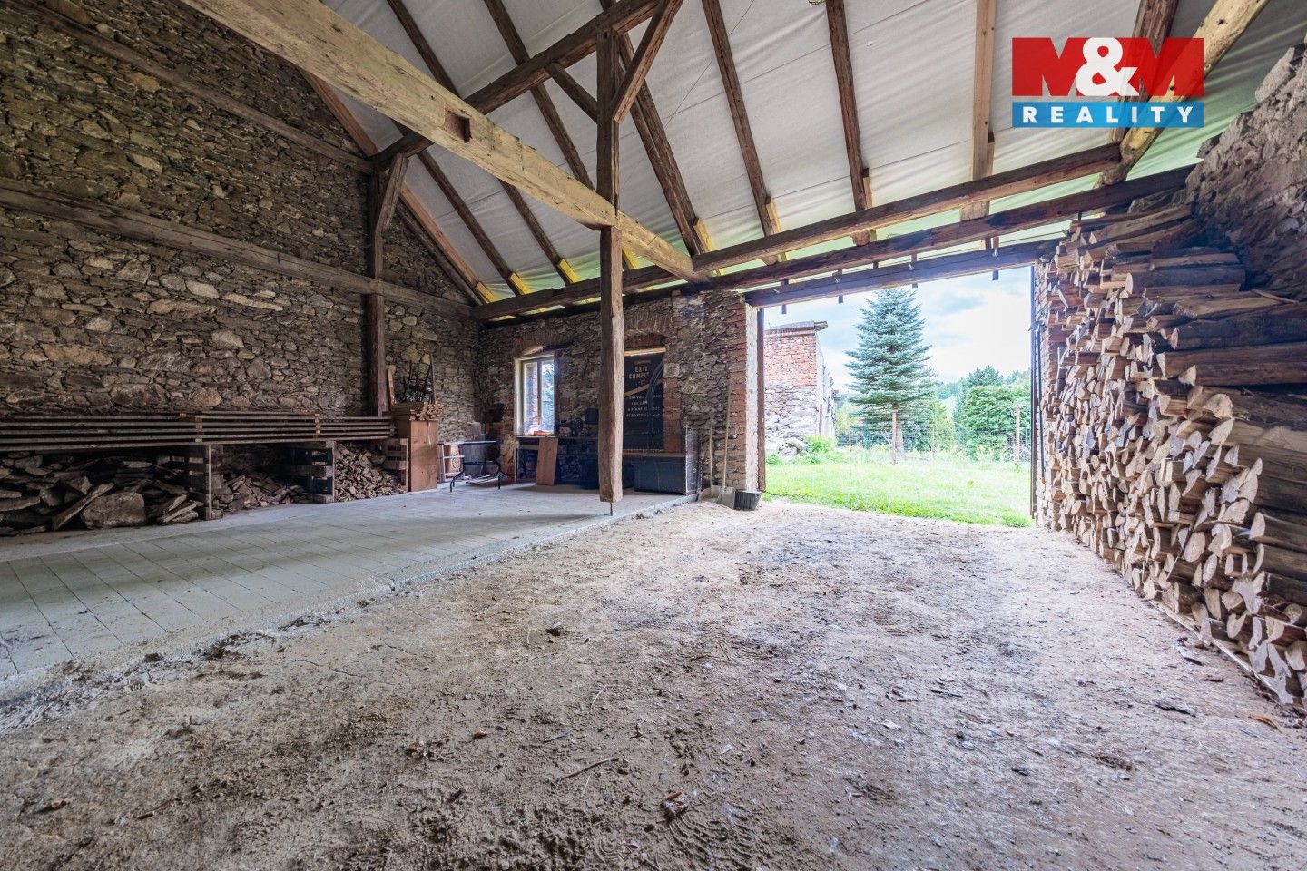 Prodej komerčního prostoru 240 m² - foto 21