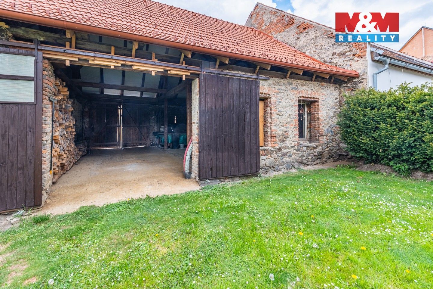 Prodej komerčního prostoru 240 m² - foto 29