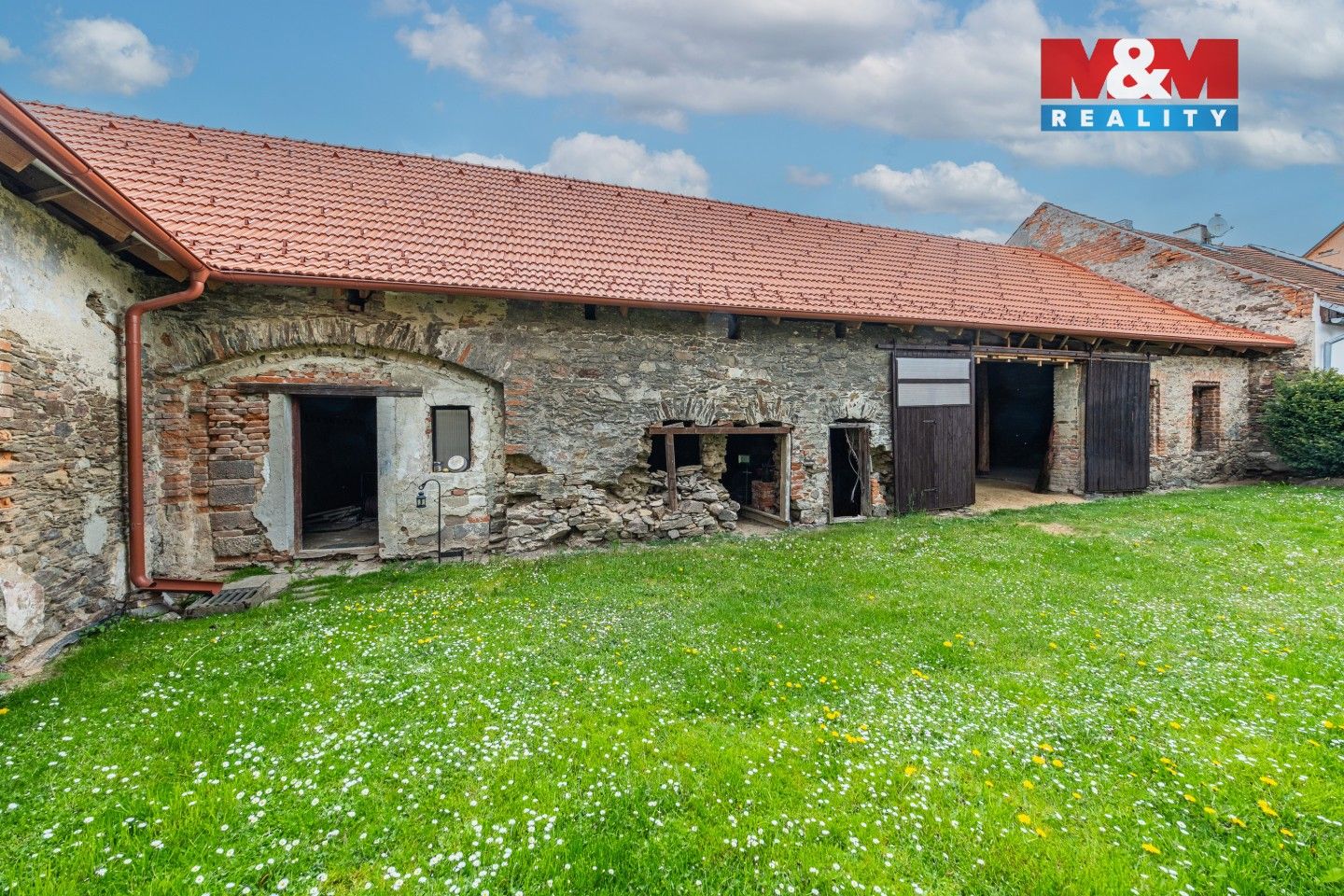 Prodej komerčního prostoru 240 m² - foto 27