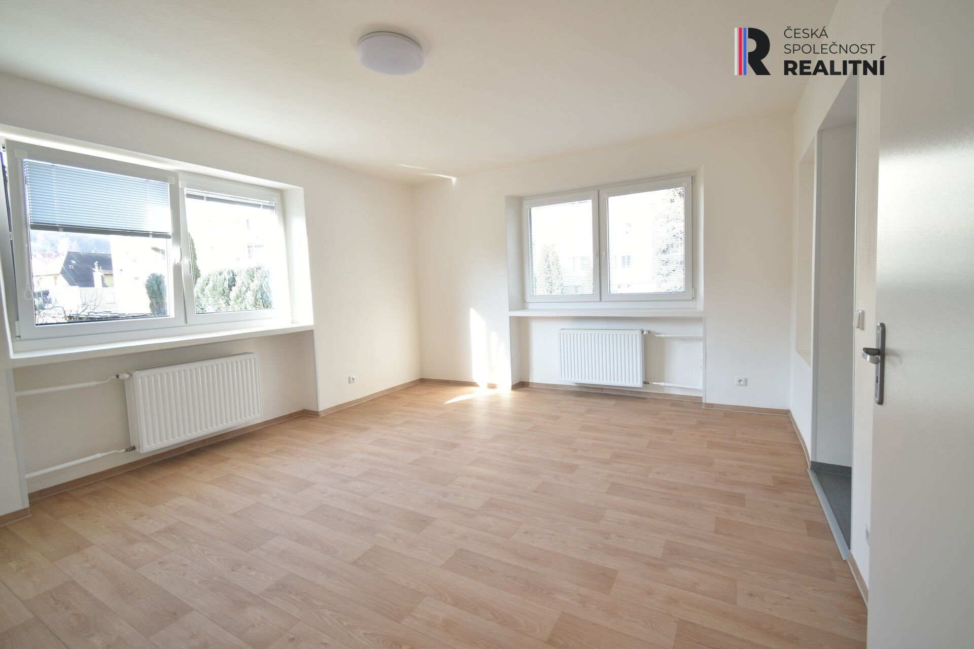 Pronájem bytu 2+1 79 m² - foto 6