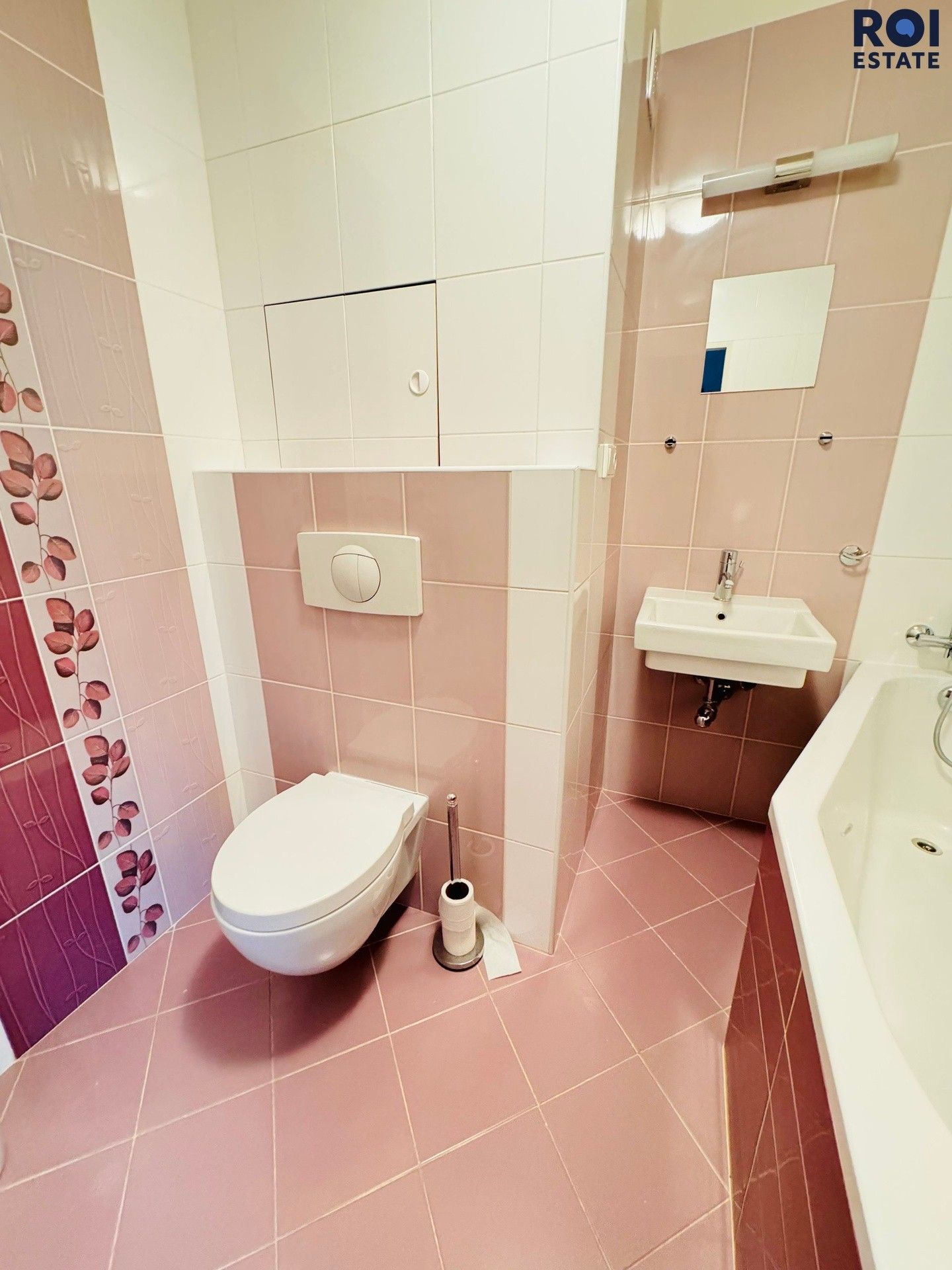 Pronájem bytu 1+kk 35 m² - foto 12