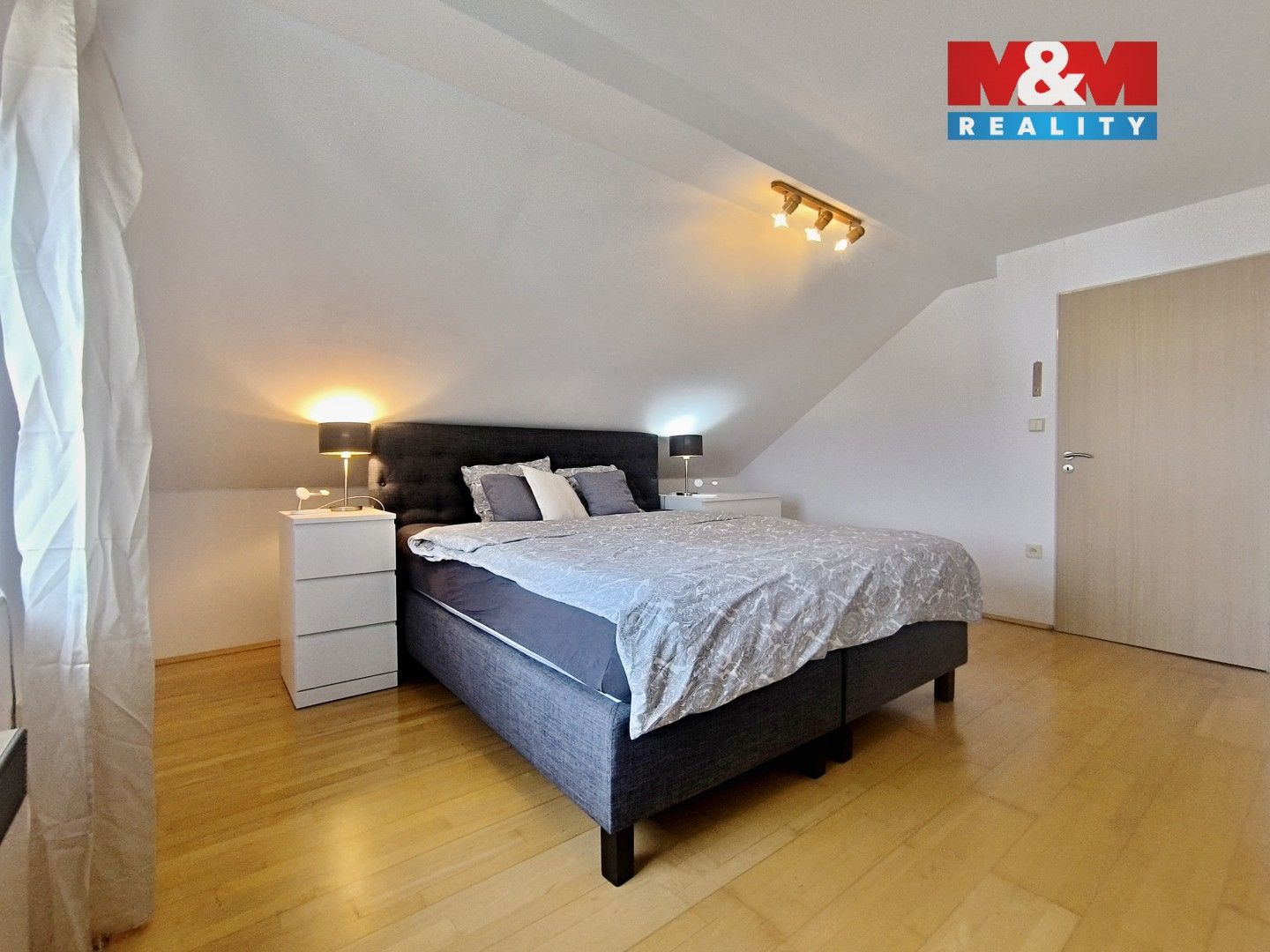 Pronájem domu 235 m² - foto 4