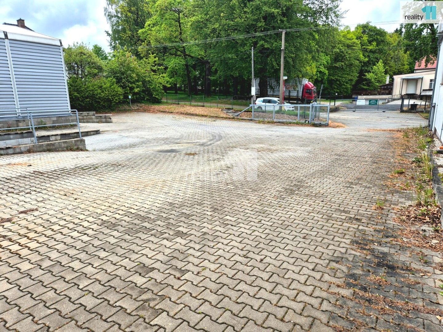 Prodej komerčního prostoru 2849 m² - foto 8