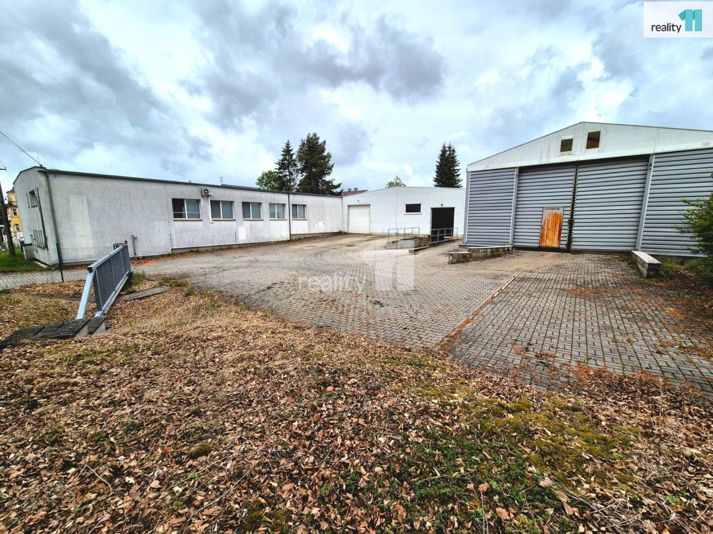 Prodej komerčního prostoru 2849 m² - foto 2