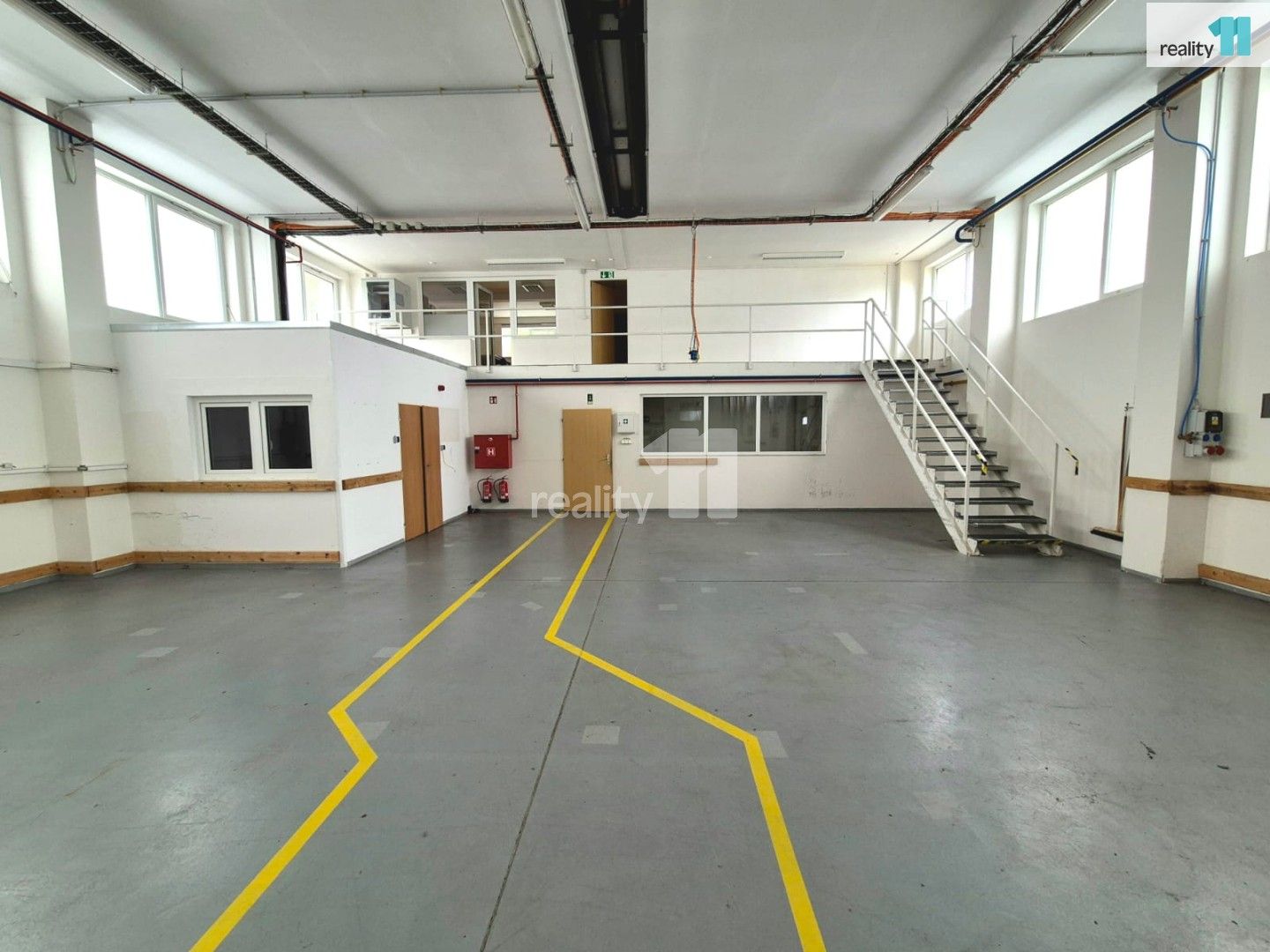 Prodej komerčního prostoru 2849 m² - foto 10