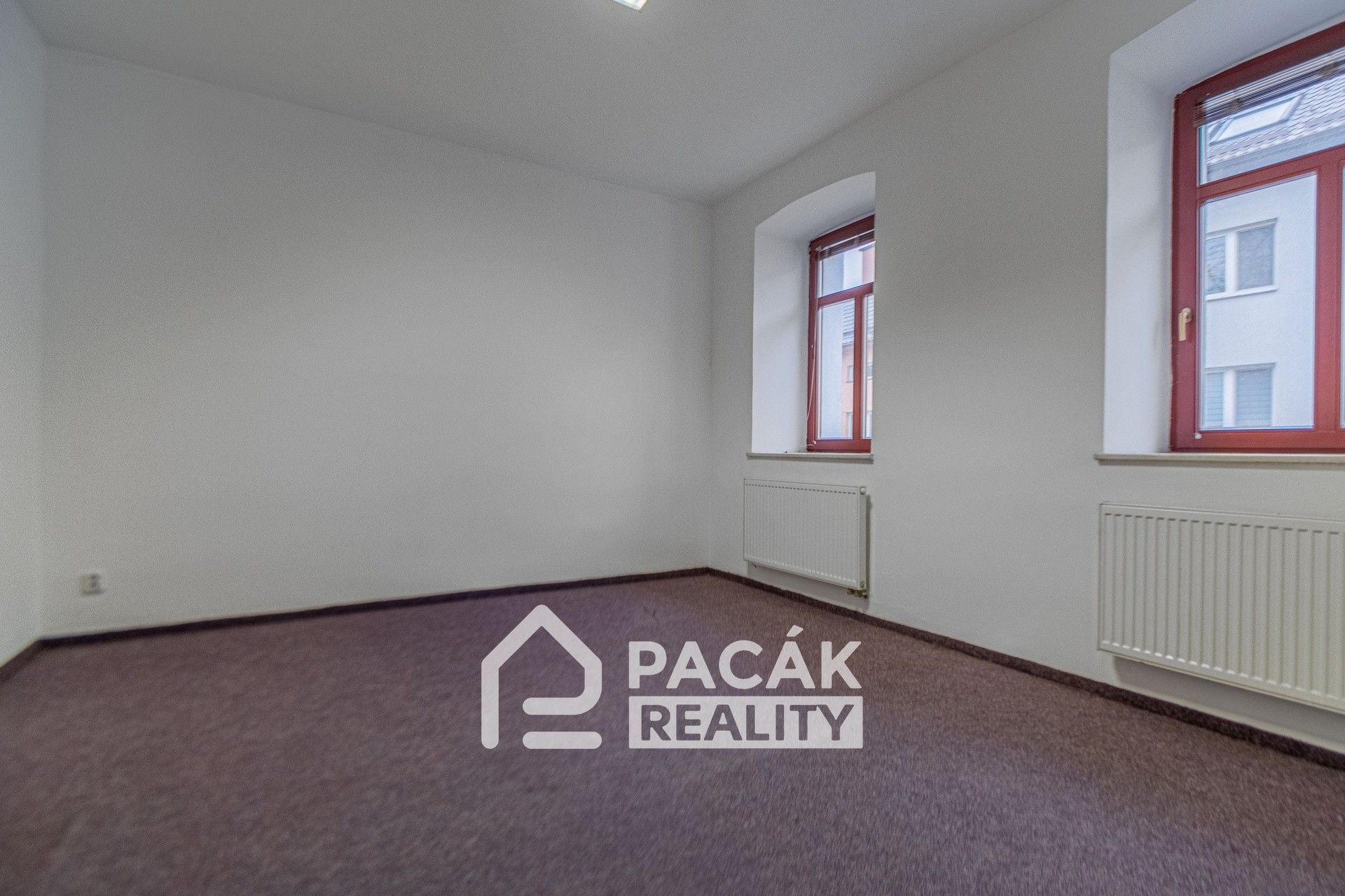 Pronájem komerčního prostoru 660 m² - foto 12