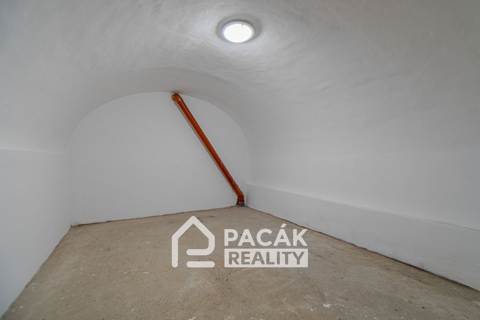 Pronájem komerčního prostoru 660 m² - foto 21