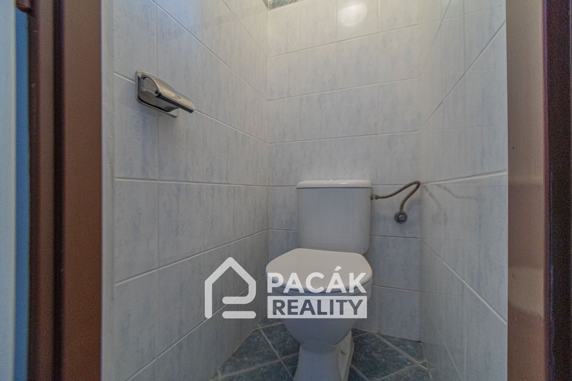 Pronájem komerčního prostoru 660 m² - foto 18