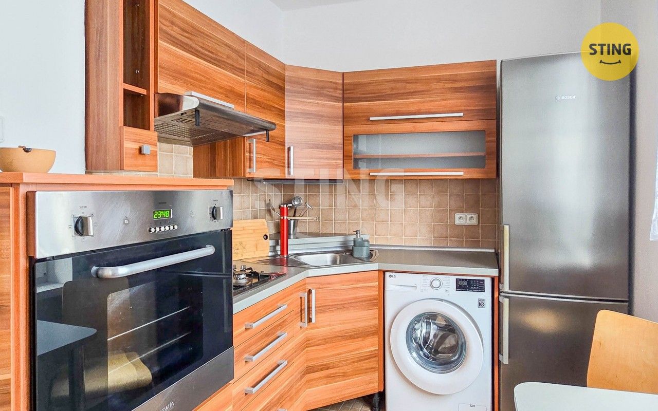 Pronájem bytu 1+1 36 m² - foto 1