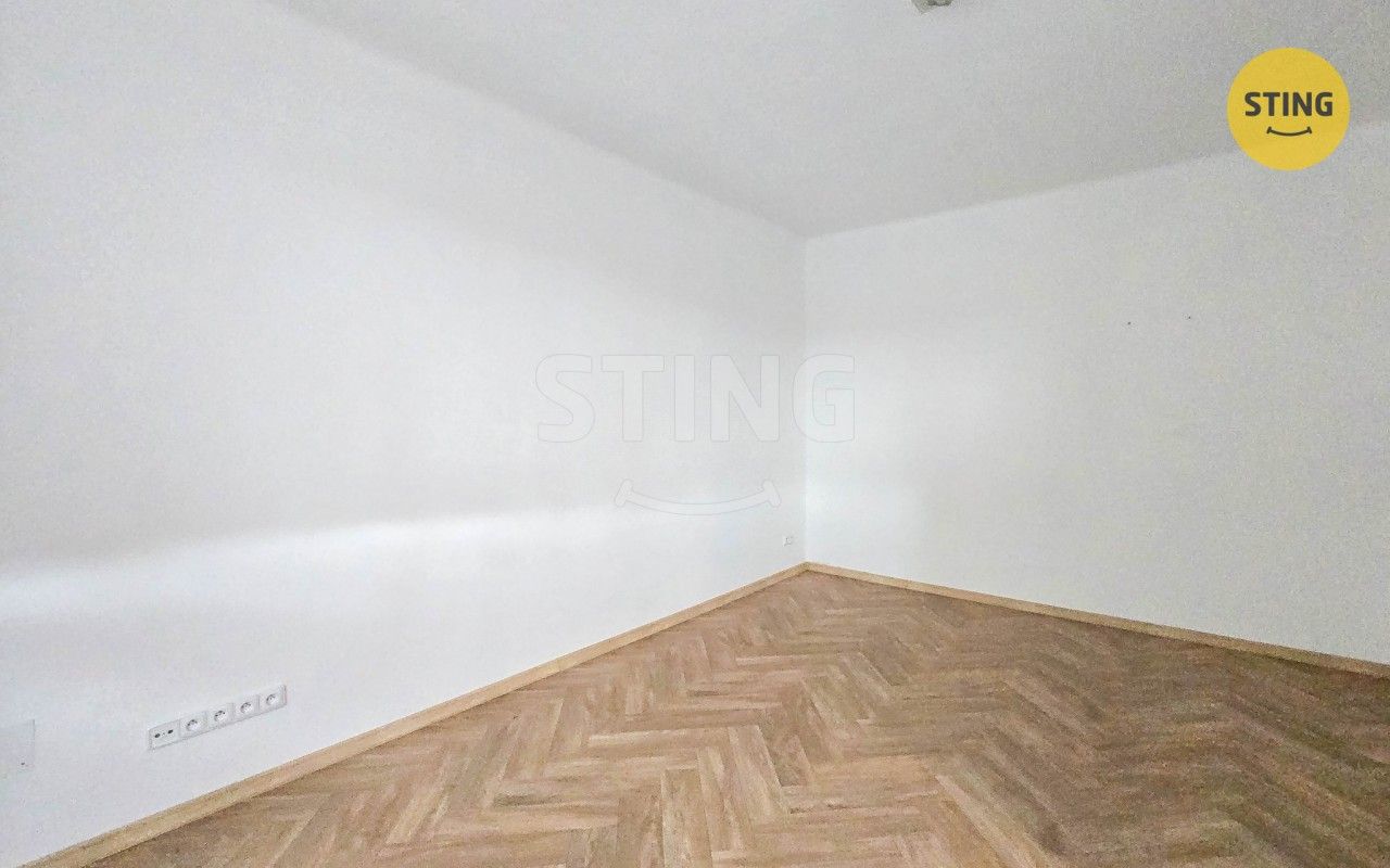 Pronájem bytu 1+1 36 m² - foto 4