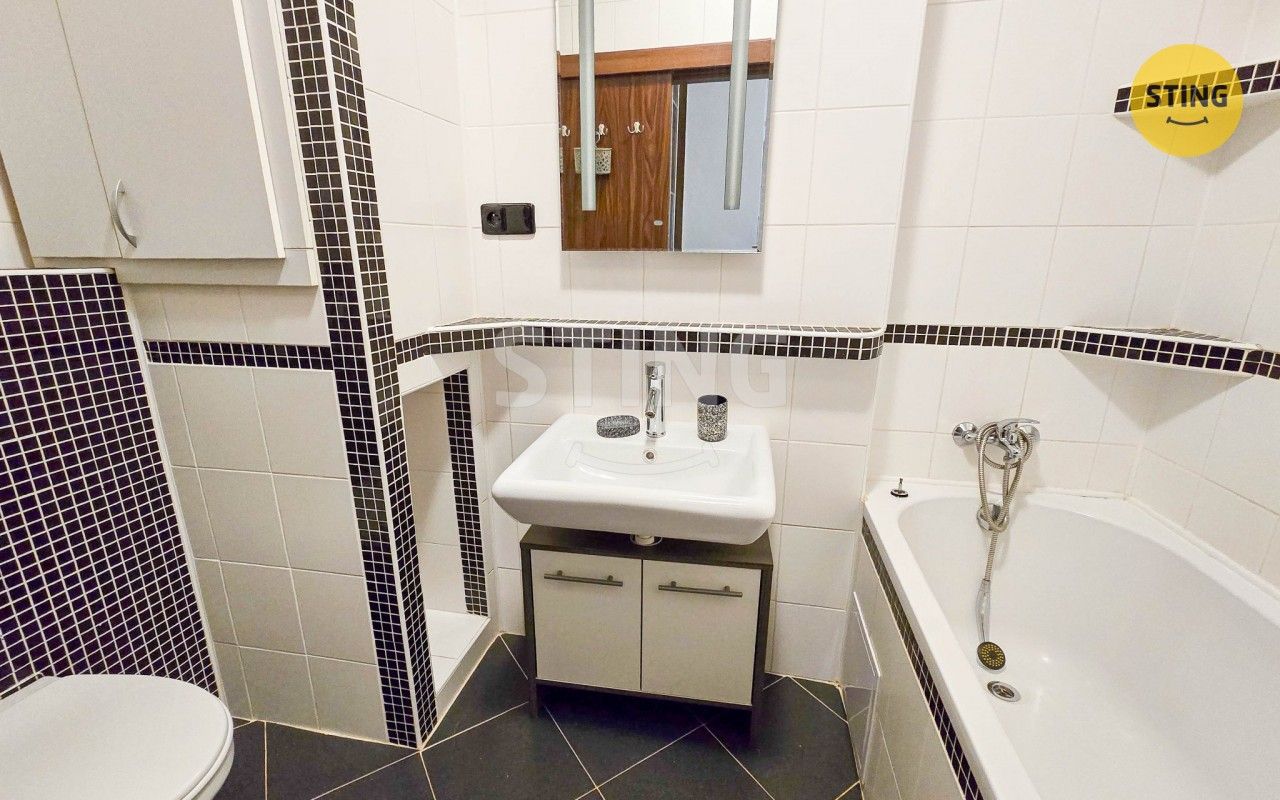 Pronájem bytu 1+1 36 m² - foto 8