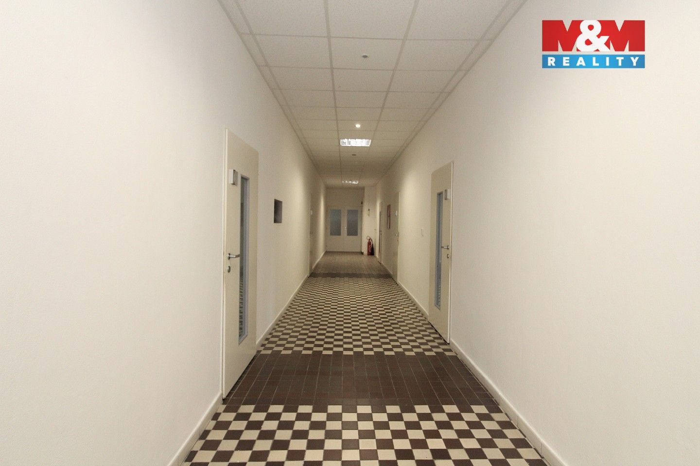 Pronájem komerčního prostoru 64 m² - foto 10