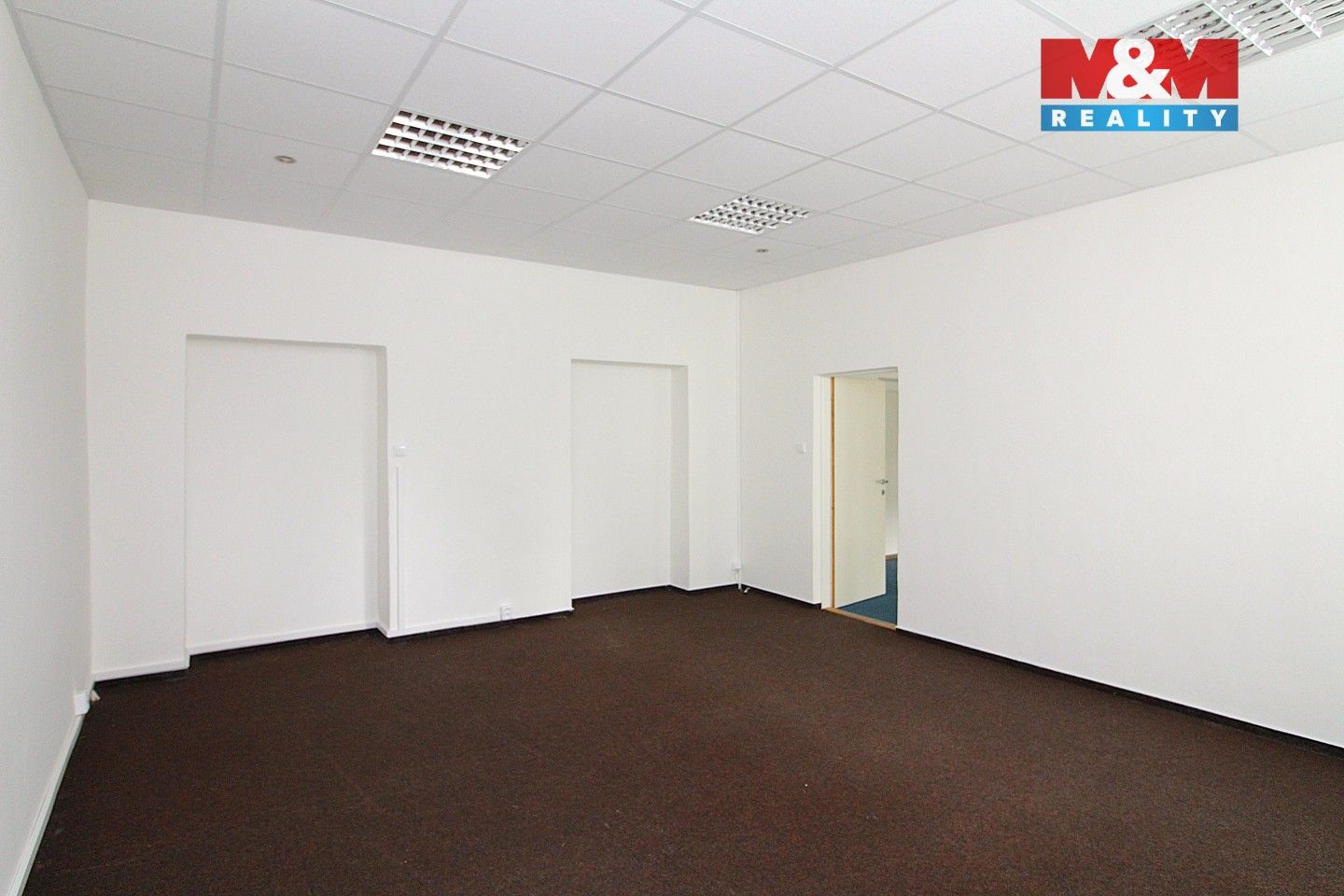 Pronájem komerčního prostoru 215 m² - foto 12