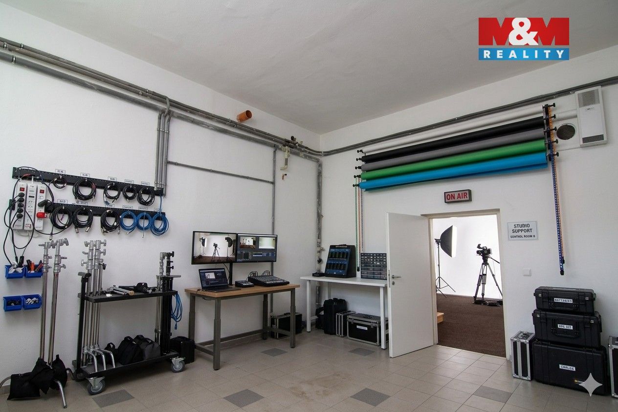 Pronájem komerčního prostoru 215 m² - foto 19