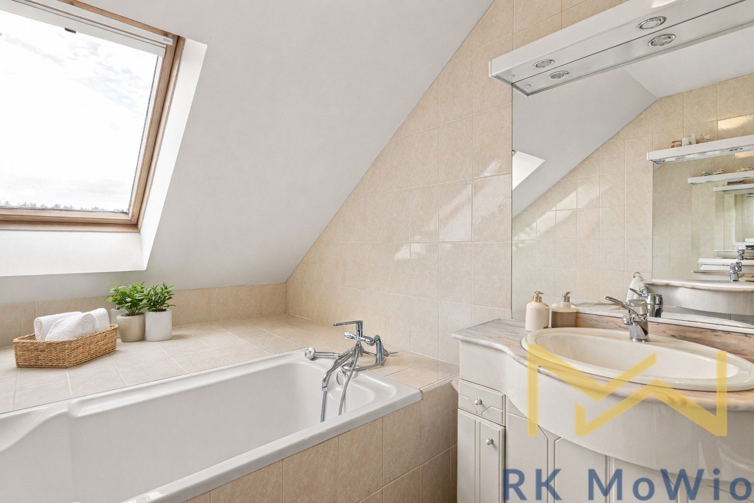 Pronájem domu 340 m² - foto 3