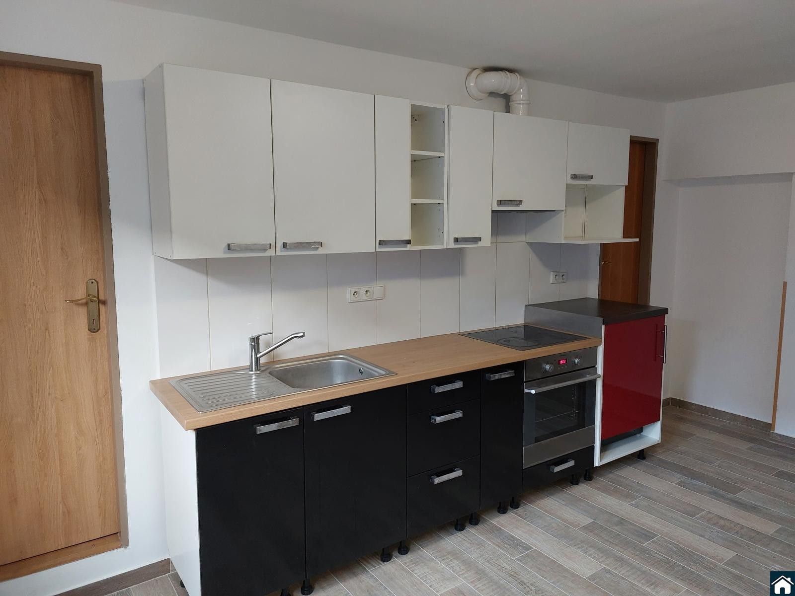 Pronájem bytu 1+1 39 m² - foto 4
