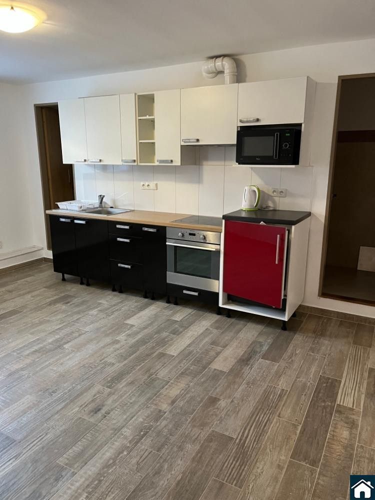 Pronájem bytu 1+1 39 m² - foto 9