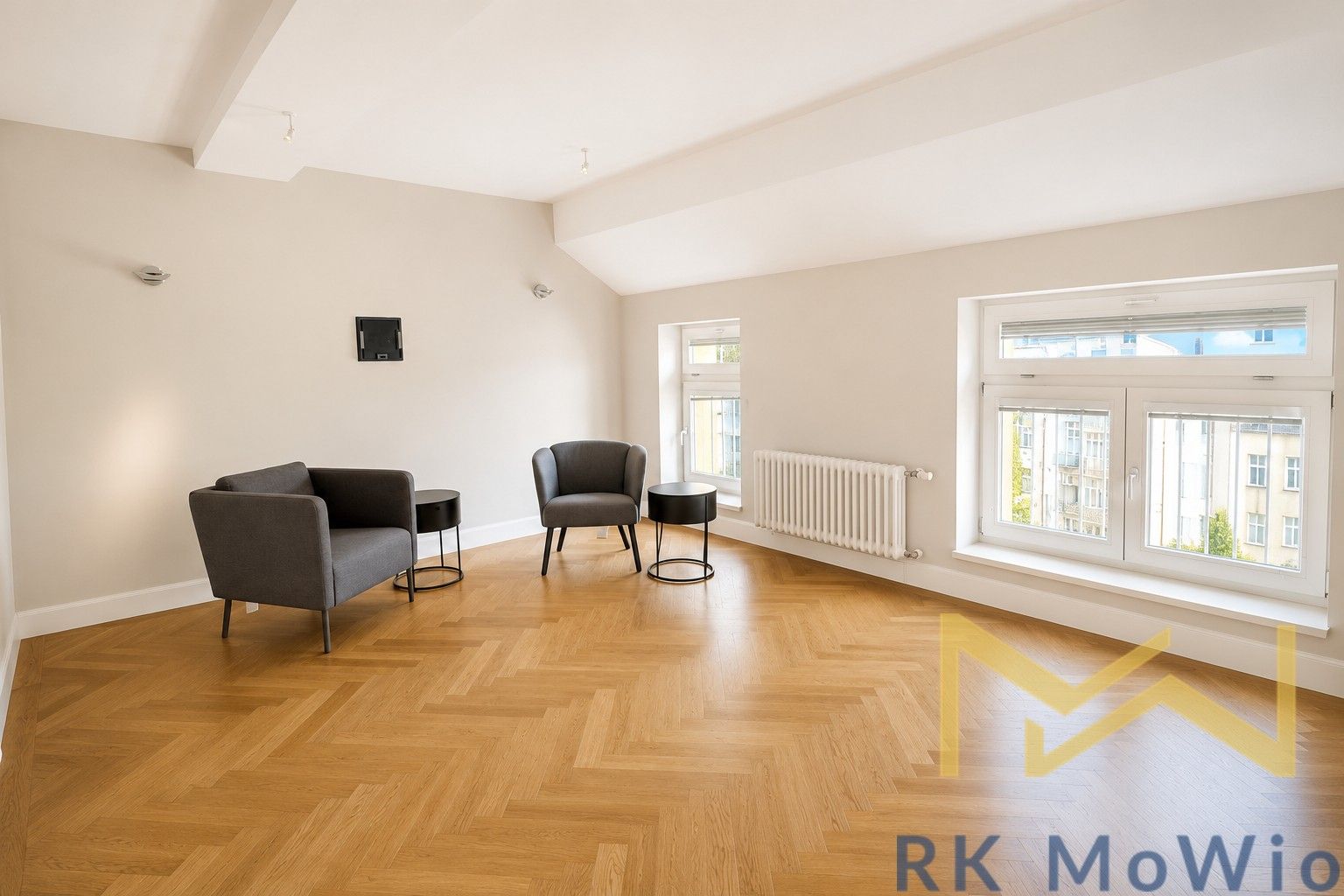 Pronájem bytu 4+kk 155 m² - foto 4