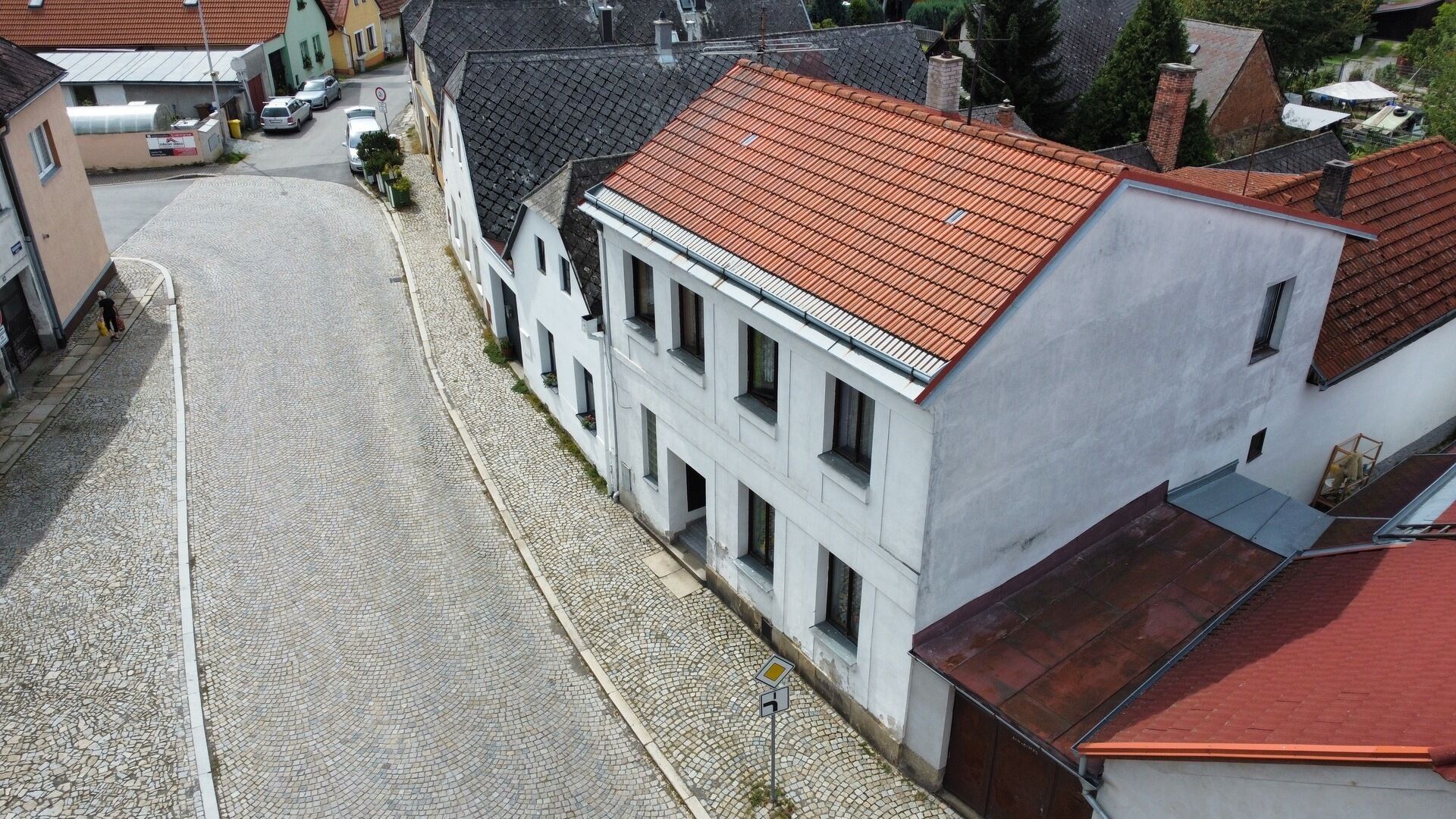 Prodej domu 188 m² - foto 1