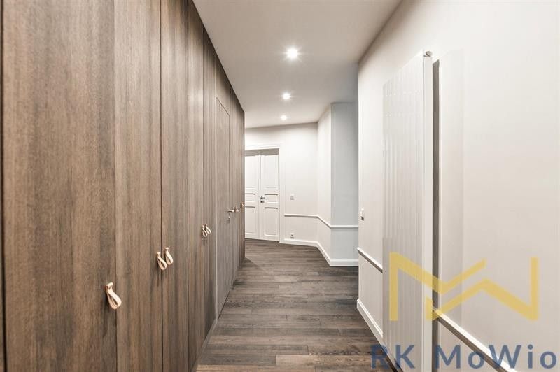 Pronájem bytu 4+kk 167 m² - foto 4