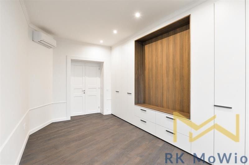 Pronájem bytu 4+kk 167 m² - foto 3