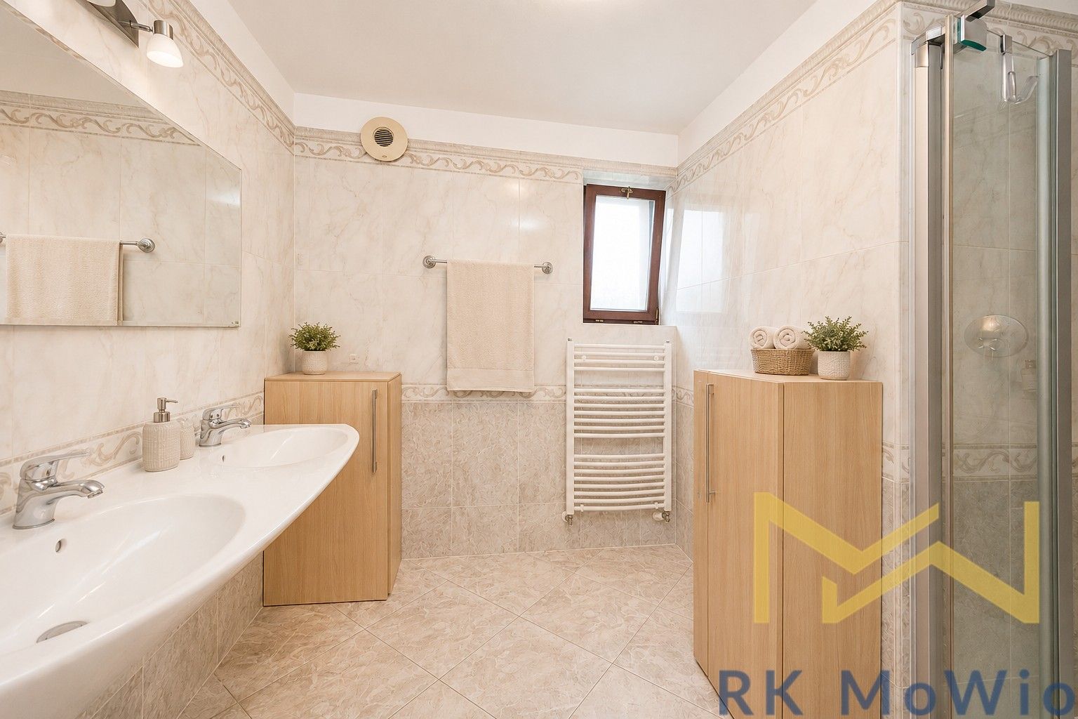 Pronájem domu 246 m² - foto 4