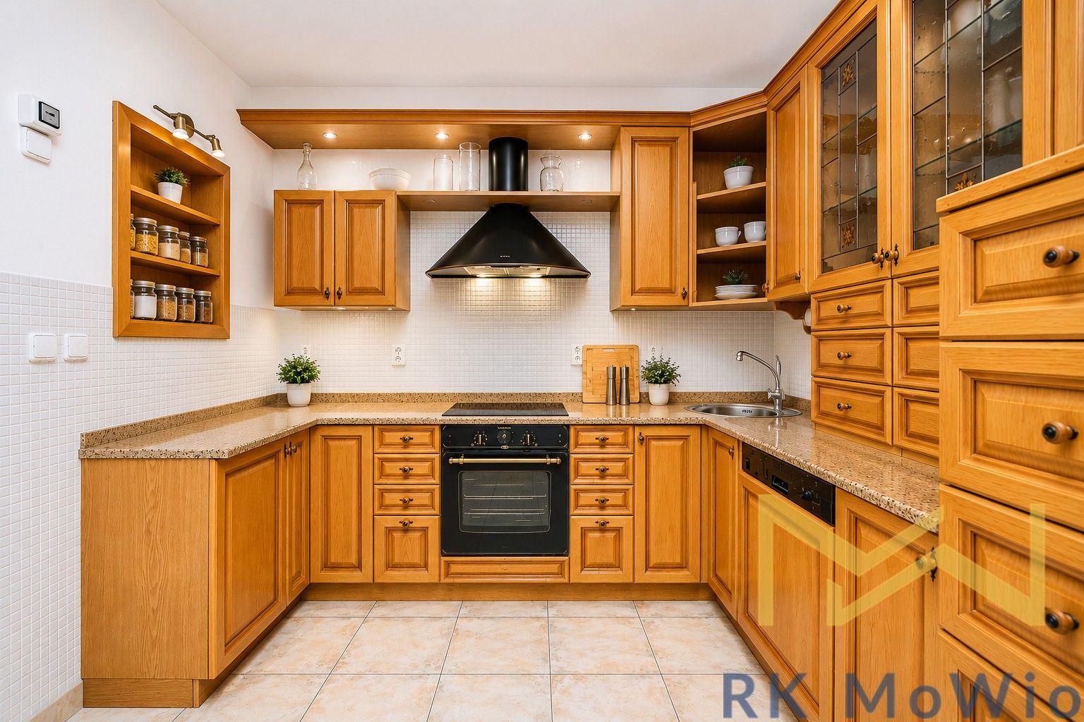 Pronájem domu 246 m² - foto 1