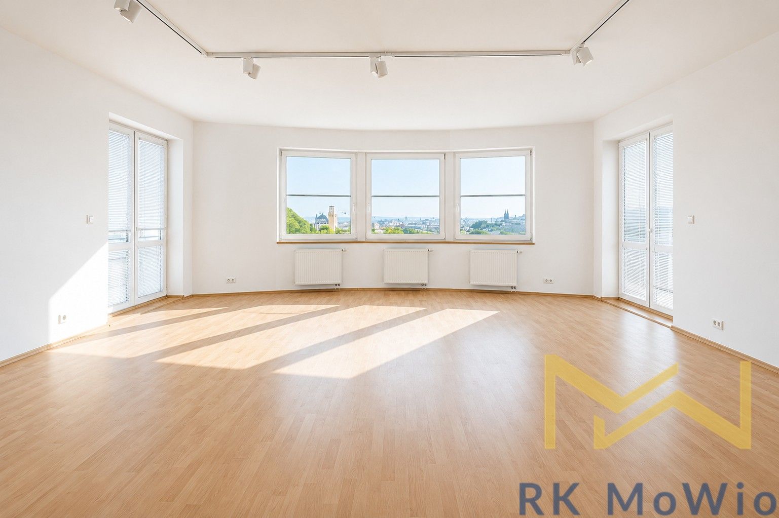 Pronájem domu 801 m² - foto 2
