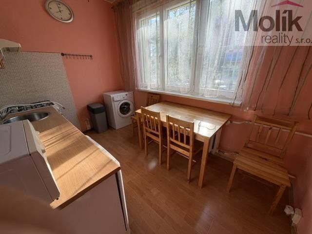 Pronájem bytu 2+1 55 m² - foto 7