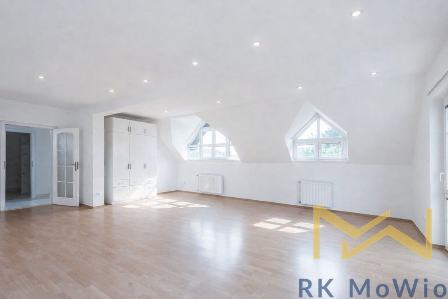 Pronájem domu 295 m² - foto 4