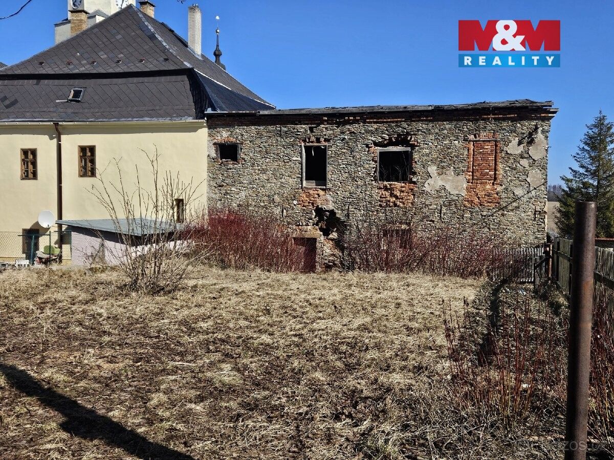 Prodej nemovitosti 200 m² - foto 4