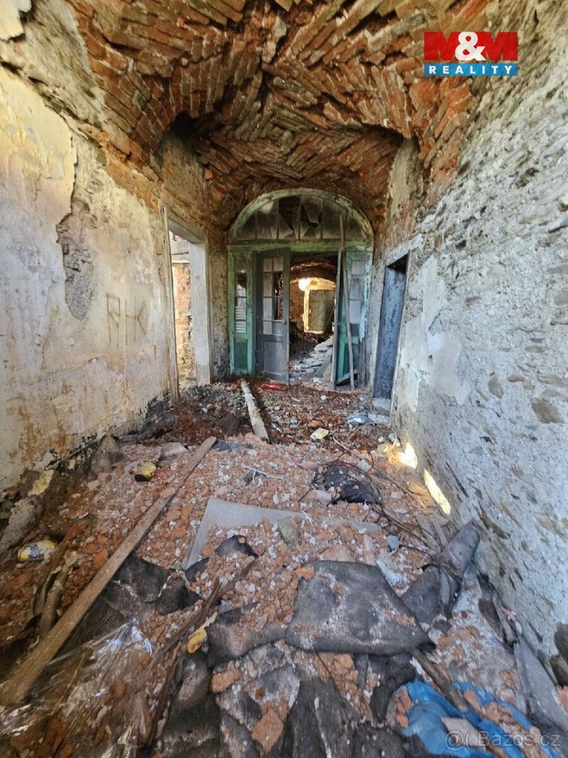 Prodej nemovitosti 200 m² - foto 10