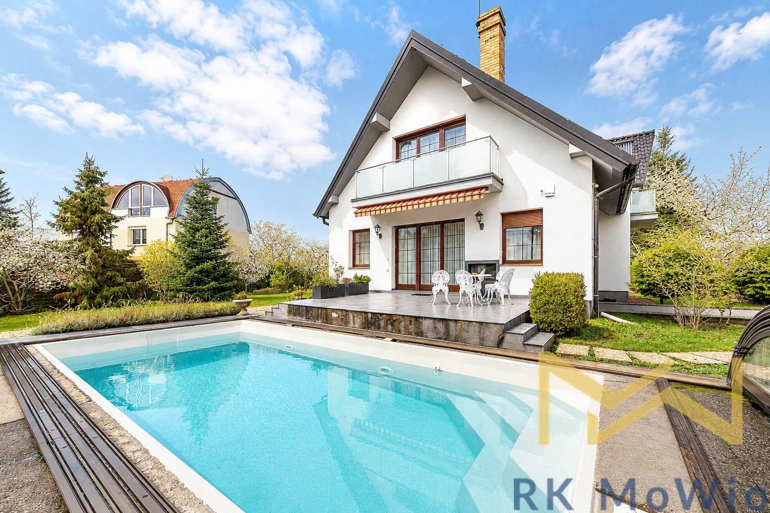 Pronájem domu 253 m² - foto 1