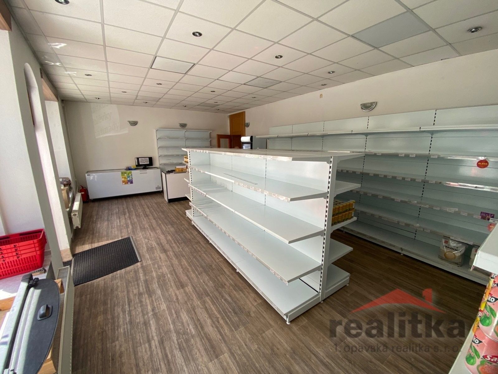 Pronájem komerčního prostoru 70 m² - foto 5