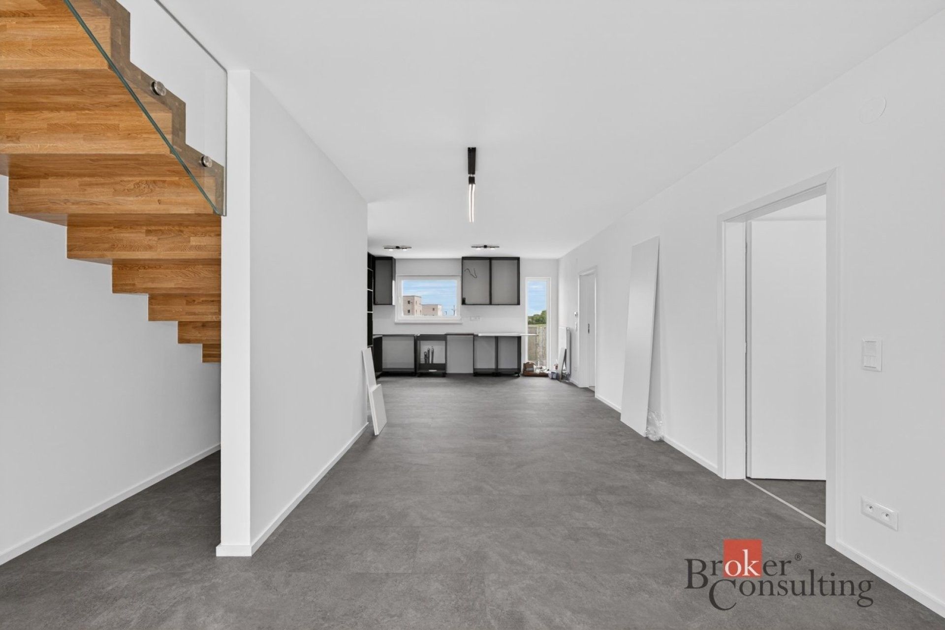 Prodej nemovitosti 141 m² - foto 5