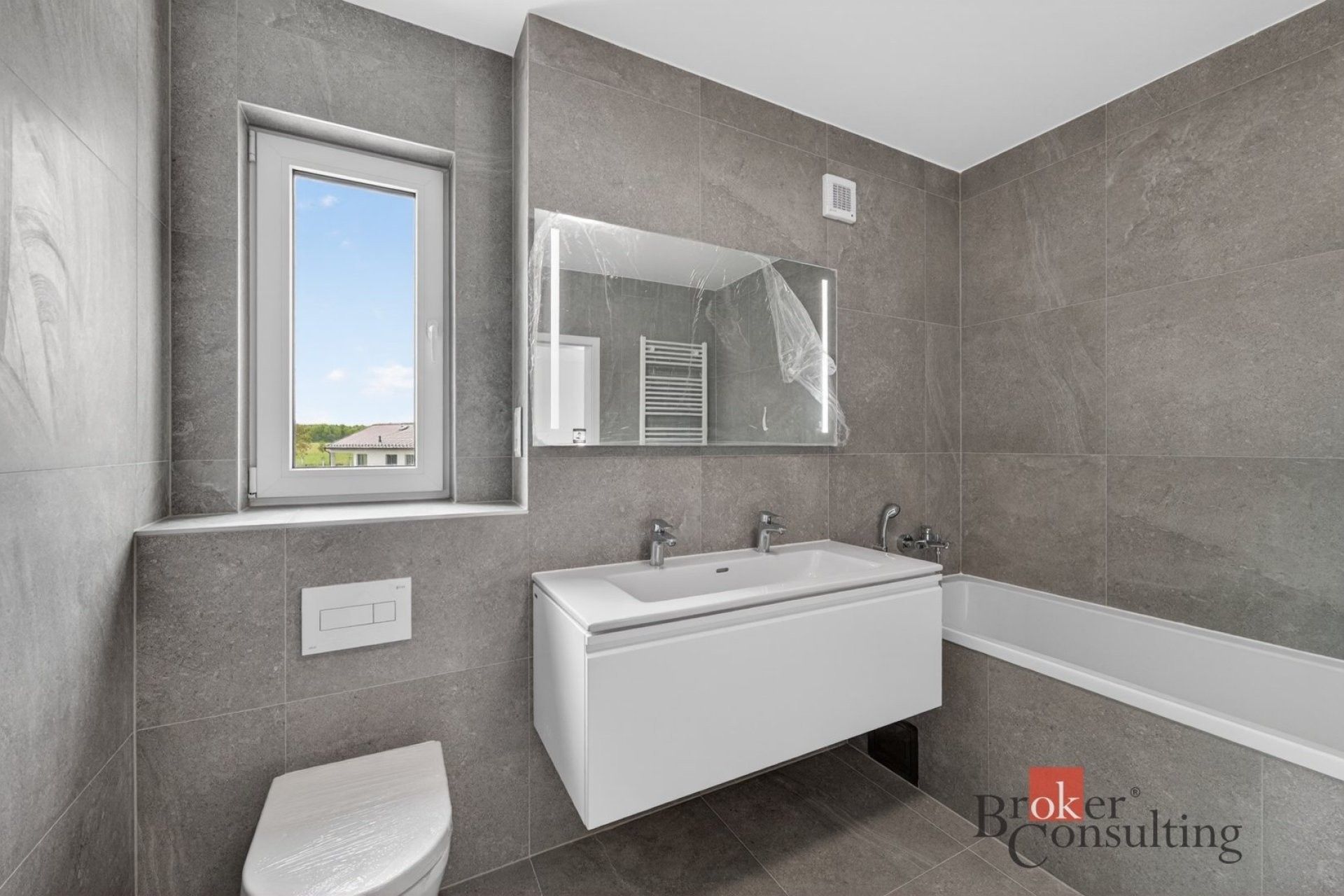 Prodej nemovitosti 141 m² - foto 4
