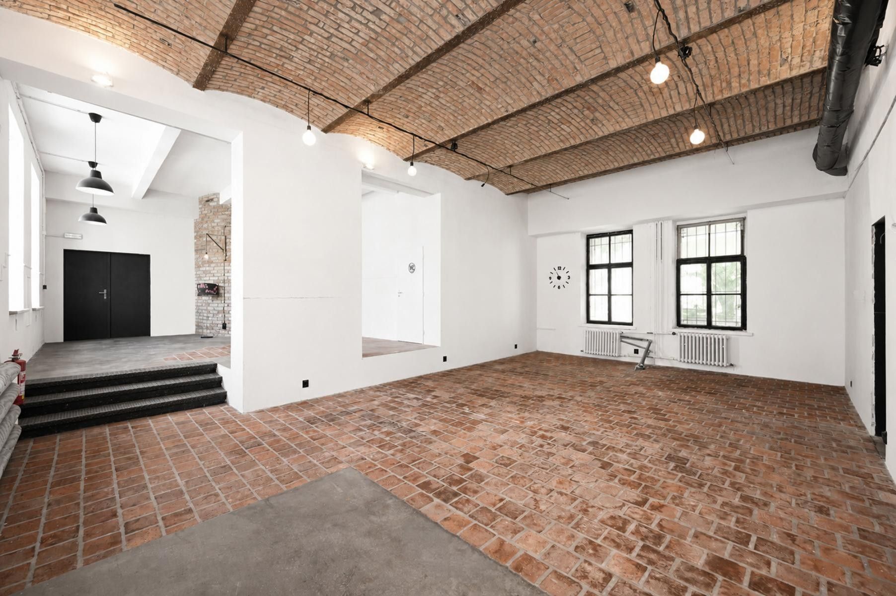 Pronájem komerčního prostoru 159 m² - foto 1